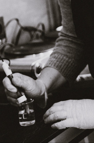 Jak dobrać skuteczną pielęgnację do potrzeb skóry? Przewodnik świadomego wyboru kosmetyków